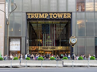 330px-Trump_Tower_Entrance_(48064047178).jpg